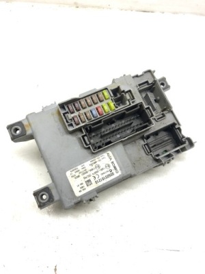 Коробка предохранителей delphi 00505181210 фото №1