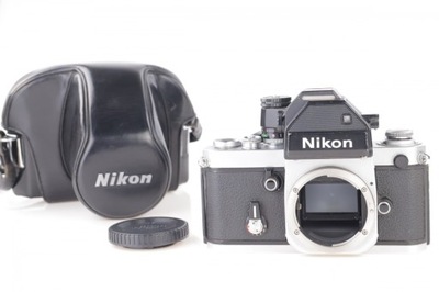 Analogowa lustrzanka Nikon F2 + pryzmat DP-2
