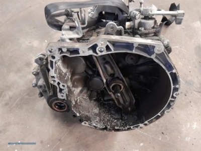 2012 mini one - cooper clubman r55 механічна коробка передач 6 передач 23008614260 фото №1