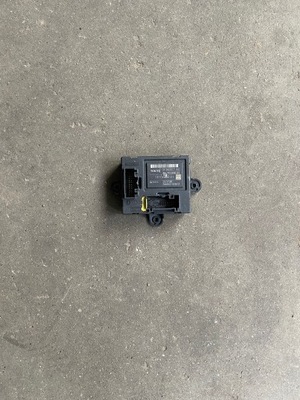 Volvo xc60 lift модуль блок керування двері 31343027ac фото №1