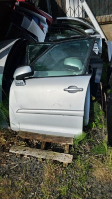 Citroen c4 grand picasso дверь передние левая ezrc фото №1