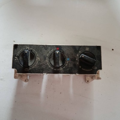 Citroen berlingo 2006 654985l панель кондиционера фото №1