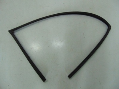 Прокладка скло двері лівий перед hyundai i40 фото №1