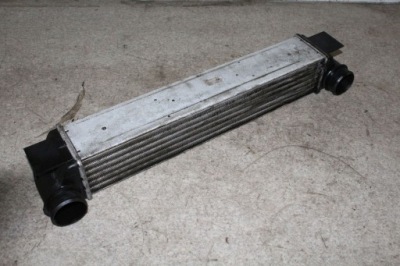 Bmw e39 2.5d 3.0d радіатор повітря інтеркулер фото №1