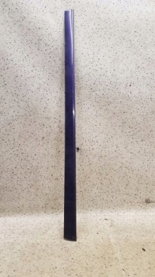 Молдинг бічна двері перед права mercedes w208 фото №1