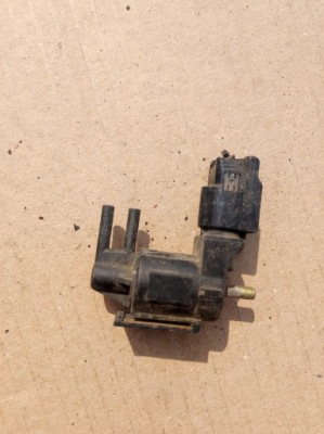 Клапан вакуумa mazda k5t44091 фото №1