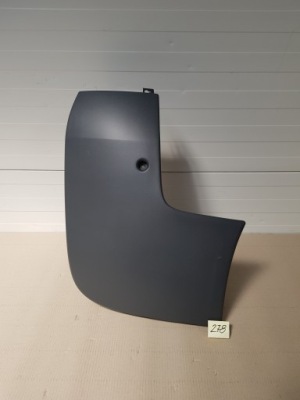 Кутик бампера правий задня trafic vivaro primastar фото №1