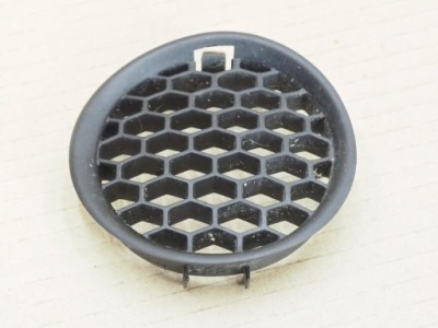 Заглушка протитуманної фари subaru impreza gh права фото №1