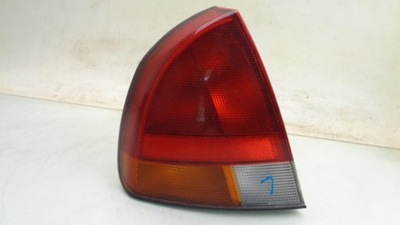 FARO IZQUIERDO PARTE TRASERA MITSUBISHI CARISMA 96R BERLINA  