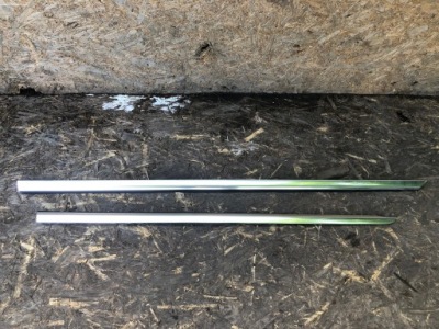 Молдинг уплотнитель хром mercedes w238 левая фото №1