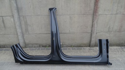 Audi q7 4m0 - стойку, порог правая  новый оригинал !!! фото №1