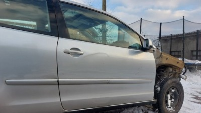 Дверь правый перед vw polo 9n 3d la7w полный фото №1