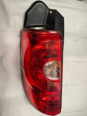 Mitsubishi colt vi z30 рестайлінг  08- фара ліва задні фото №1