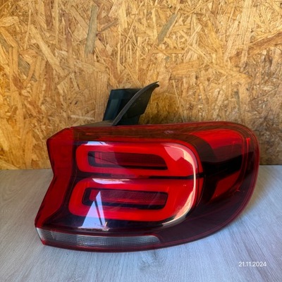 Лампа задняя правая citroen c5 aircross 9817269580 фото №1