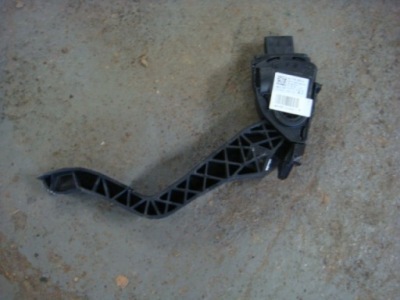 Потенціометр педаль газу 9671433780 peugeot 301 12- citroen c-elysee фото №1