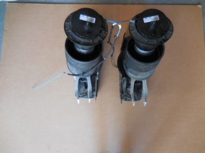 Audi e-tron подушка пневмоподушка задний  4m0616002ad фото №1