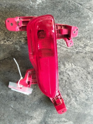 Лампа противотуманная бампера правый задняя kia sorento iii фото №1