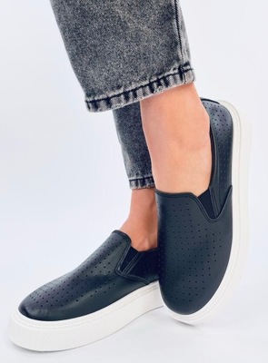 Trampki slip-on ażurowe TOWNS BLACK 39