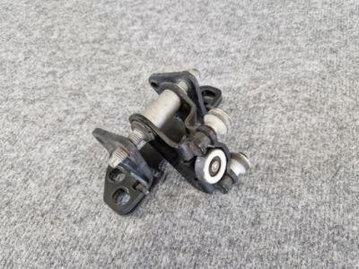 Mercedes sprinter 906 a9067600347 ролик направляющая дверь раздвижных оригинальный номер фото №1