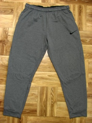 Spodnie dresowe Joggery Nike Taper Fleece