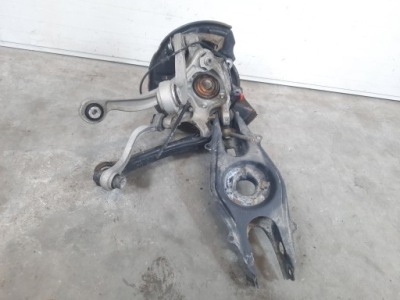 Поворотный кулак подвеска правый задний  mercedes w218 фото №1