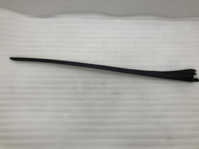 Молдинг скло лобове 96858533 peugeot 5008 фото №1