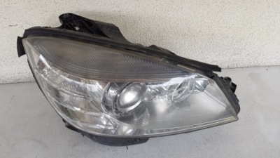 Лампа передня перед права mercedes w204 ксенон фото №1