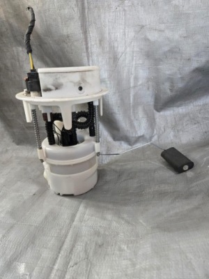 Насос пального citroen c4 iii 1.2 thp 9833740680 фото №1