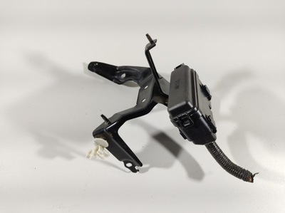 Lexus is300h 2.5 13r коробка предохранителей фото №1