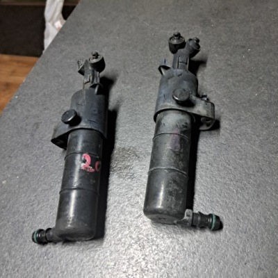 Mercedes w204 омивач лампи sprysk лівий правий фото №1