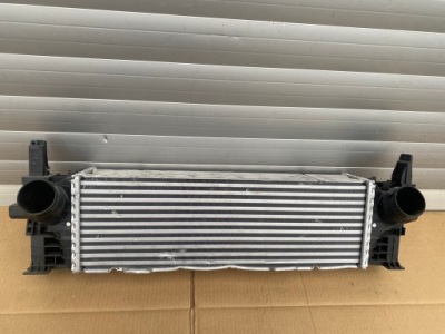 Bmw g01 x3 g02 x4 радиатор интеркулер 8578146 оригинал фото №1