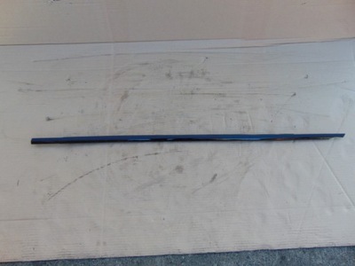 Молдинг ущільнювач лівий перед audi a6 c8 фото №1