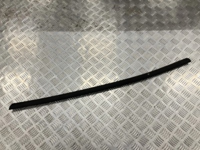 Молдинг уплотнитель дверь правый задняя ford puma mk2 19- st-line фото №1