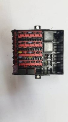 8v5t14a005ale коробка запобіжників fiesta mk7 фото №1