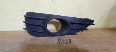 Opel astra h 2010 решітка протитуманної фари ліва фото №1