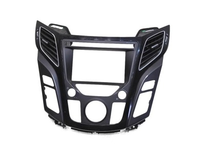 Рамка защита радио панель hyundai i40 u09c673810 фото №1