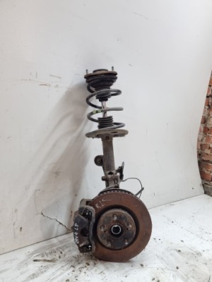 Поворотний кулак амортизатор амортизаторна стійка toyota rav4 iii lp фото №1