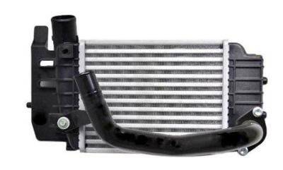 Интеркулер toyota yaris 1.4 d-4d 2005 - 2011 179000n010 фото №1
