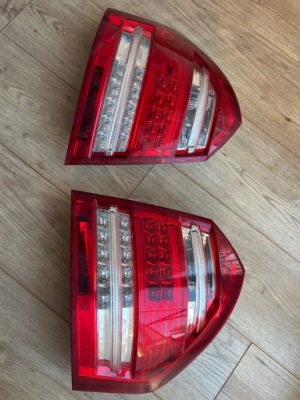 Mercedes gl x164 фара led рестайлінг  задня правий оригінал  задній x 164 фото №1