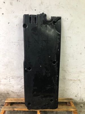 Skoda scala kamiq захист підвіска ліва 2q0825201a фото №1