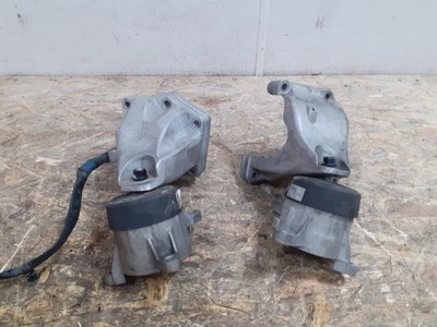 Genesis g80 3.8 awd 2015- подушка кронштейн двигуна фото №1