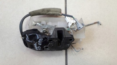 Toyota camry 91-96 замок правый передний - 2 разъёмы фото №1