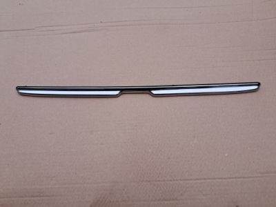 Молдинг крышки задний mercedes w116 1167580102 фото №1