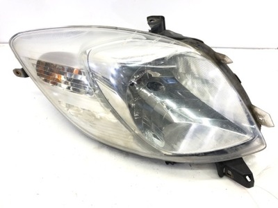 REFLEKTOR LEWY PRZÓD TOYOTA YARIS II 05-14 LAMPA