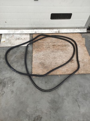 Jeep cherokee kl прокладка двері перед ліва права - оригінал фото №1