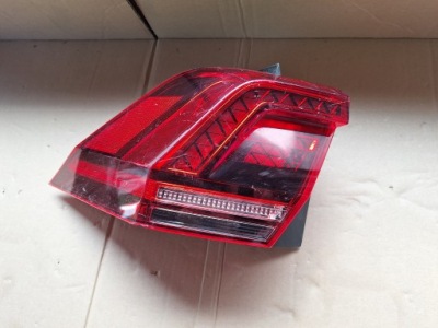 Лампа задня ліва vw tiguan ii 5na фото №1