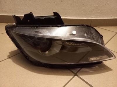 Hyundai kona лампа передня перед права фото №1