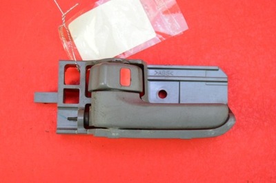 Ручка внутренняя левая перед toyota hilux 05-15 фото №1