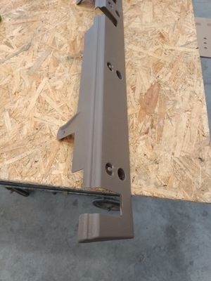 Chrysler town country защита нижняя задних сидений фото №1