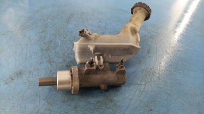 Насос гальмівна nissan note 1.4b 06r фото №1